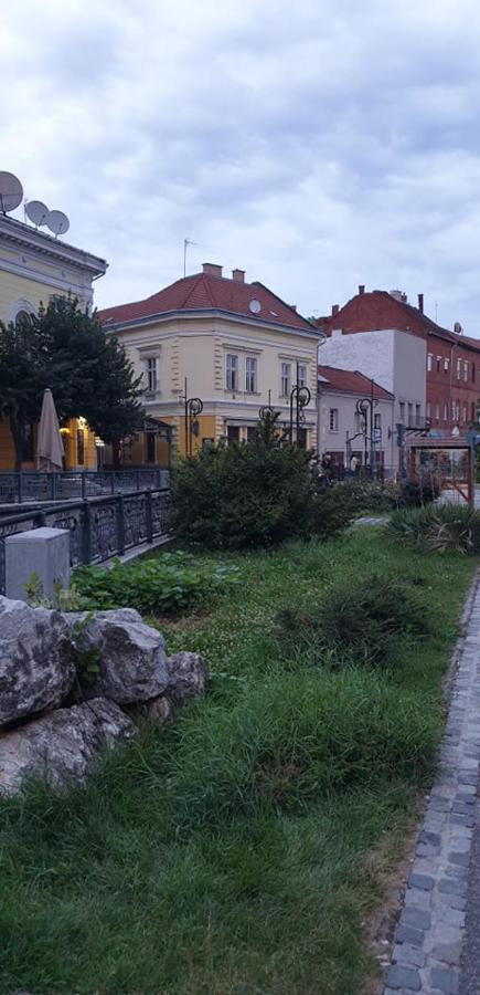 Apartamento Belvárosi Apartman 2 Miskolc Exterior foto
